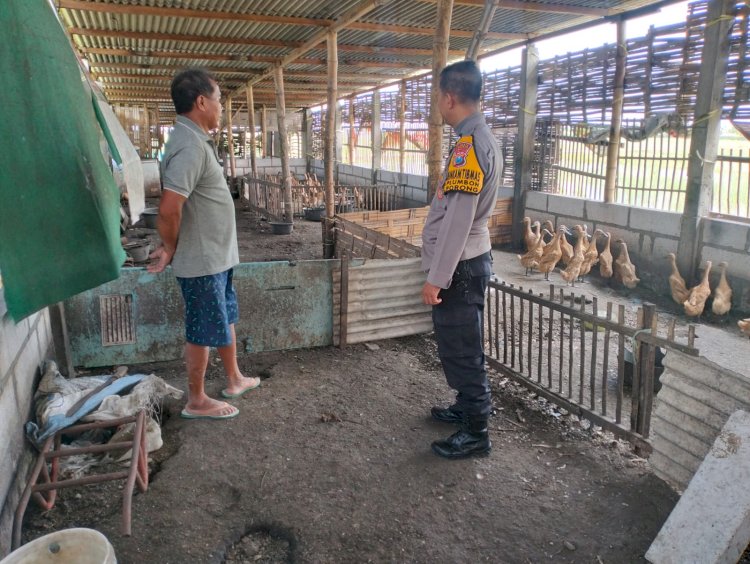 Bhabinkamtibmas Desa Plumbon Porong Dukung Warga dalam Upaya Swasembada Pangan Mandiri